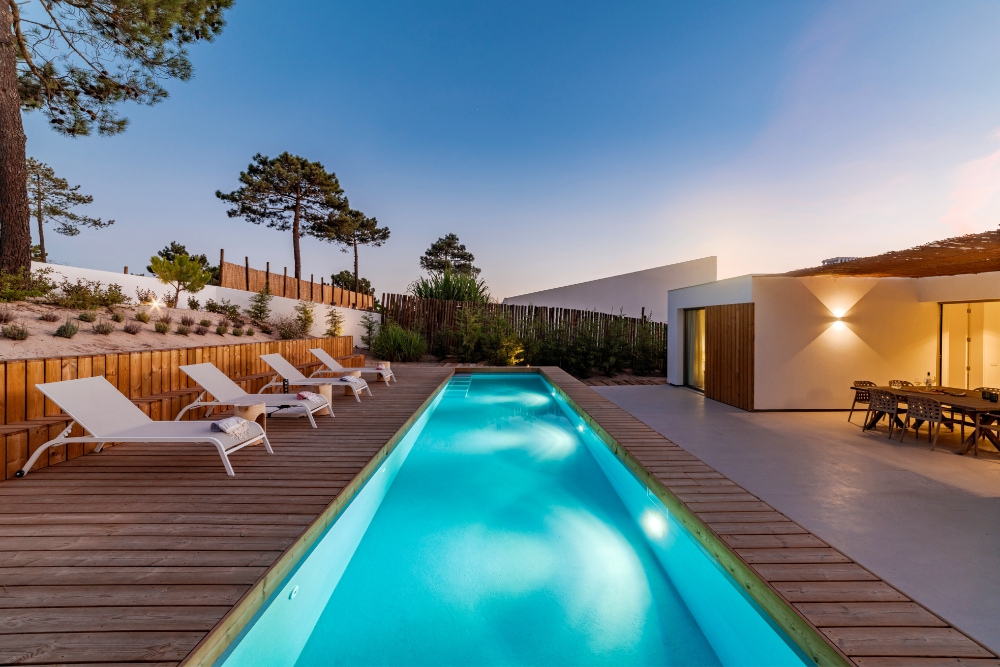 Ker Piscines Pisciniste Vannes Shutterstock 1837782517